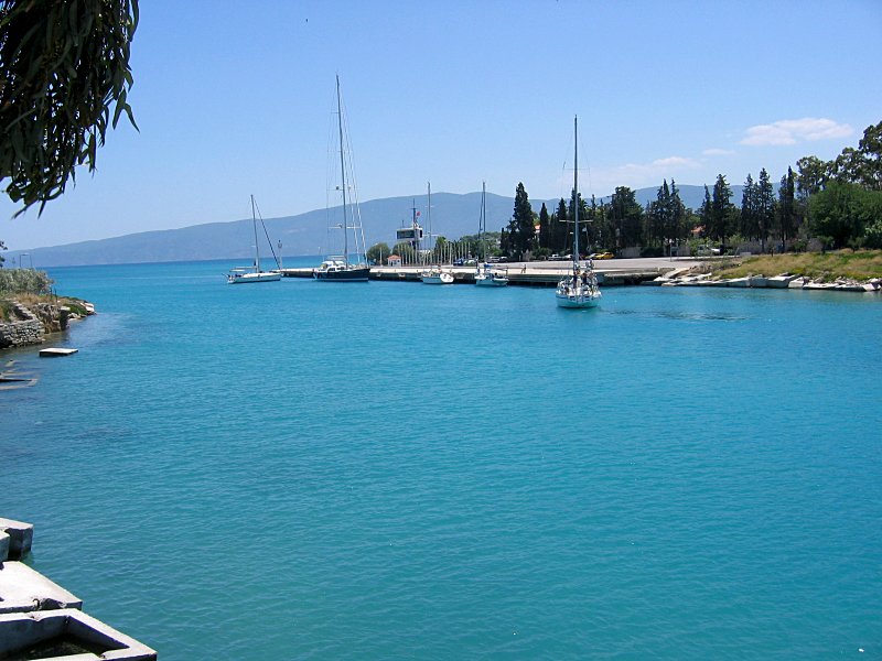 Corinth canal - yacht charters - Saronic Gulf