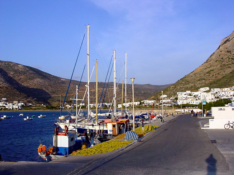 Monohull sailing Greece