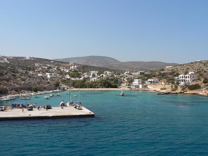 Yacht charters in Cyclades