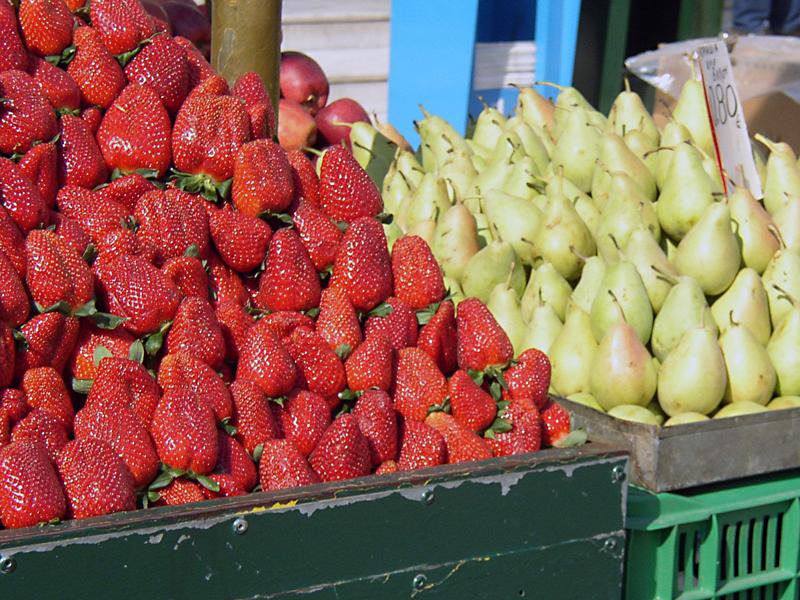 Stawberries and pears - Greek markets were one the treats on our sailing holidays.